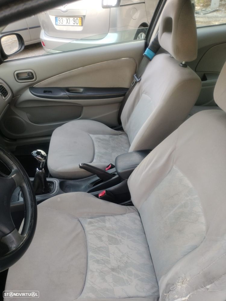 Nissan Almera 1.5 Comfort - 10