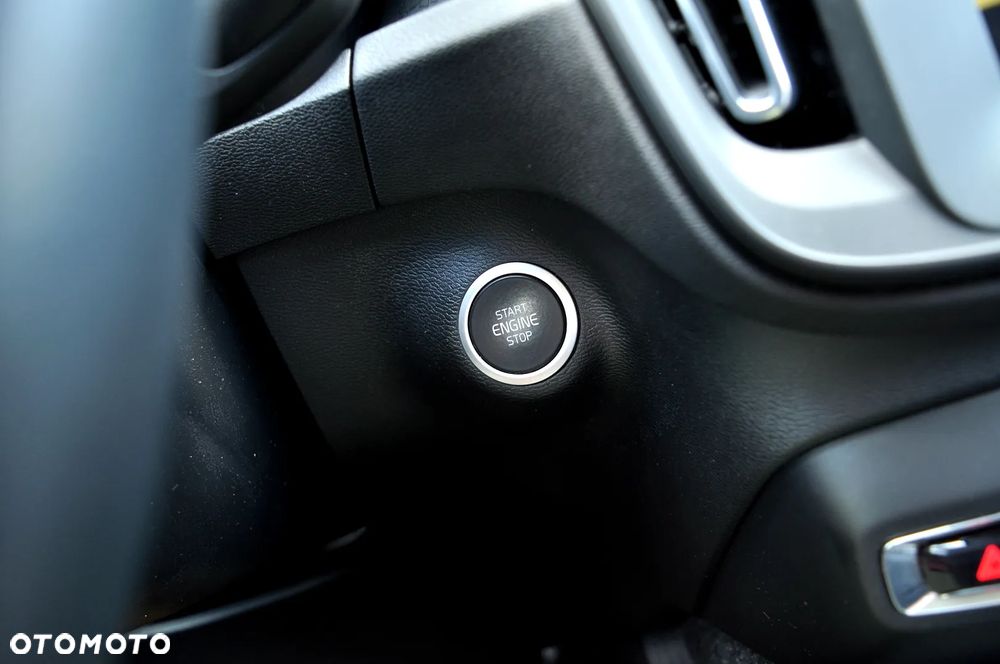 Volvo XC 40 T3 Momentum Pro - 27