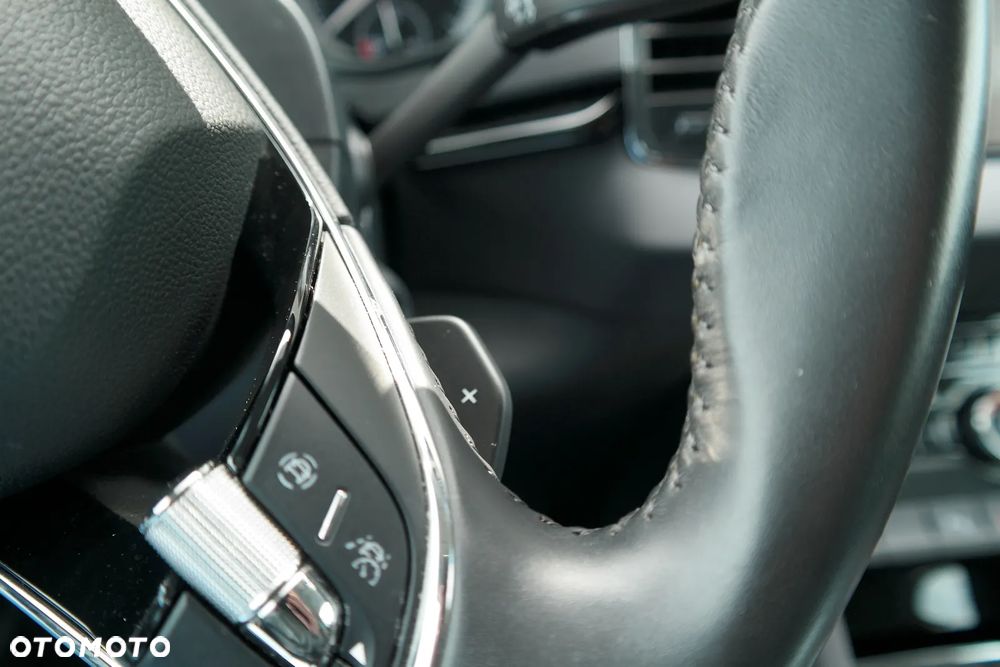 Skoda Karoq 1.5 TSI ACT GPF 4x2 Style DSG - 19