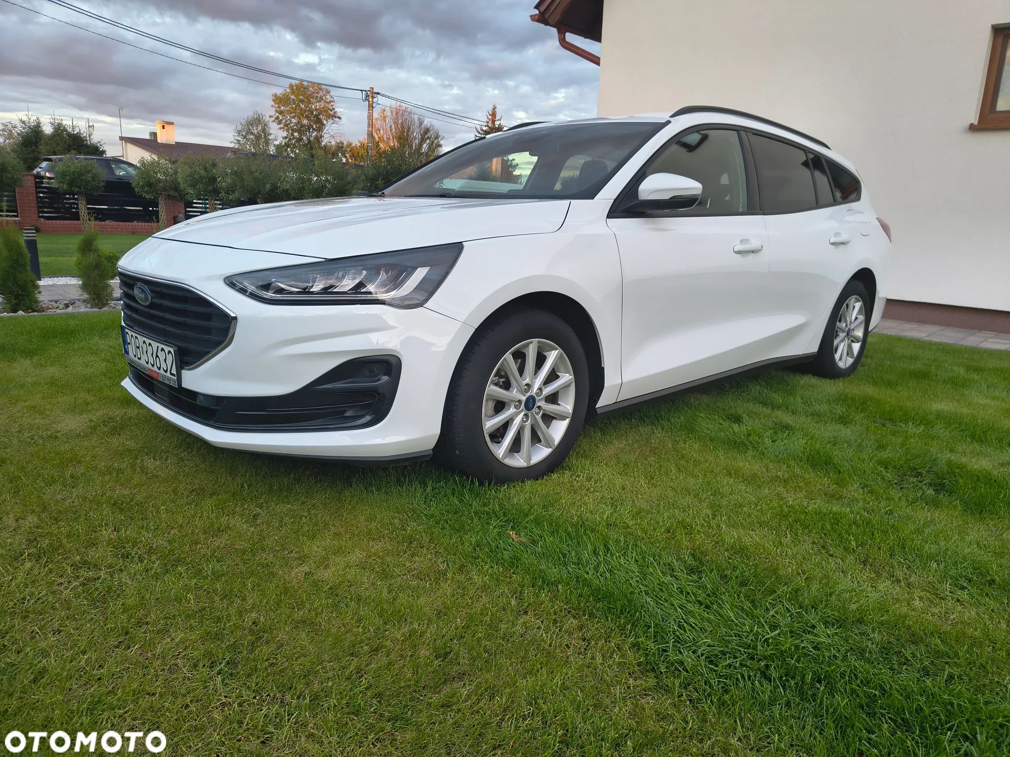 Ford Focus 1.0 EcoBoost Hybrid ACTIVE - 1