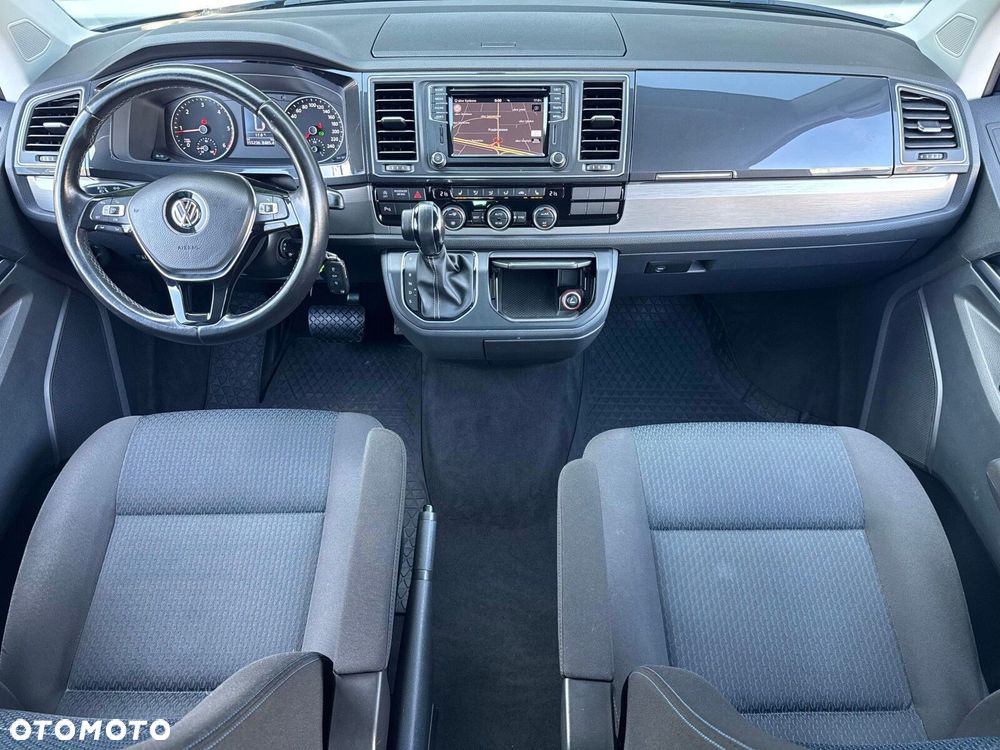 Volkswagen Multivan - 21