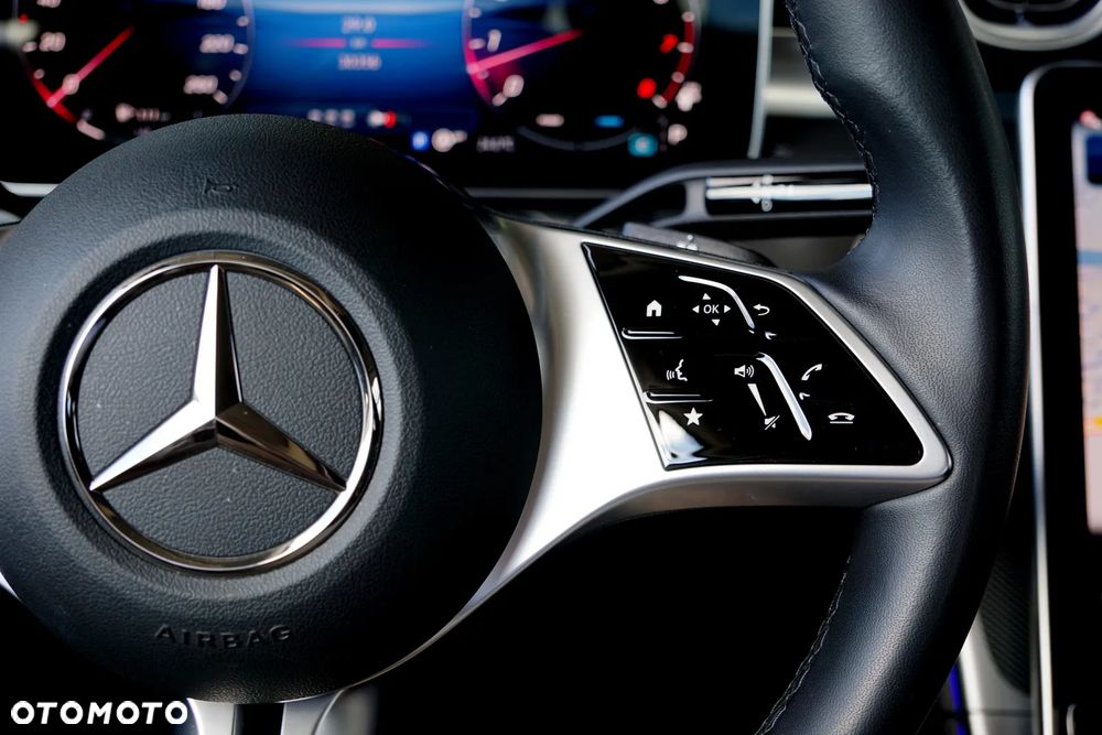 Mercedes-Benz Klasa C 180 mHEV Avantgarde - 33