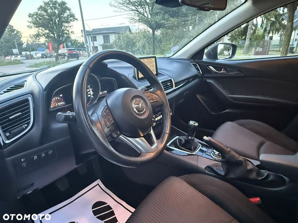 Mazda 3 - 8
