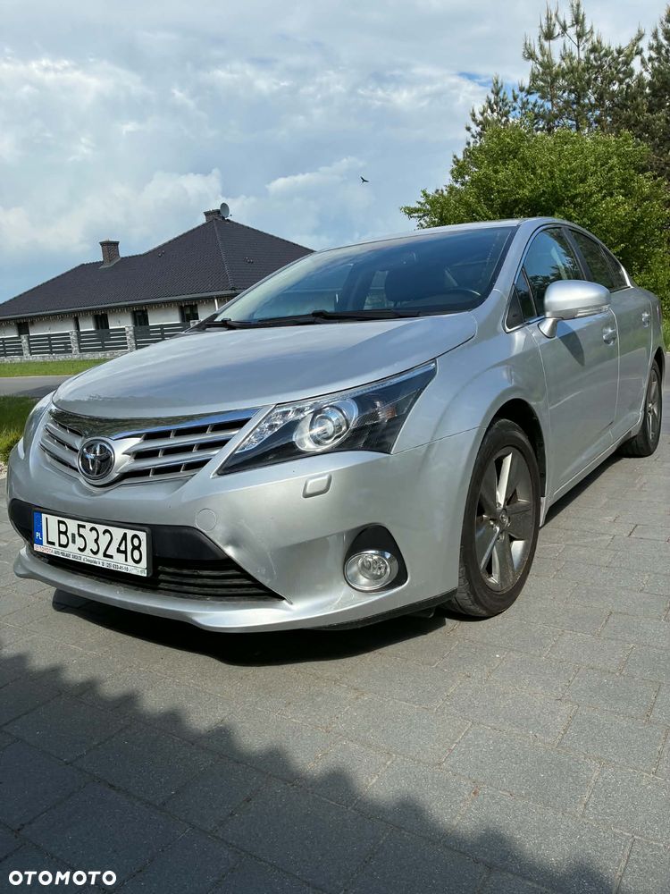 Toyota Avensis 1.8 Premium MS - 3