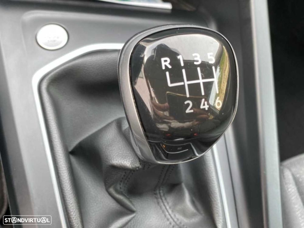 VW Golf 1.0 TSI Life - 15