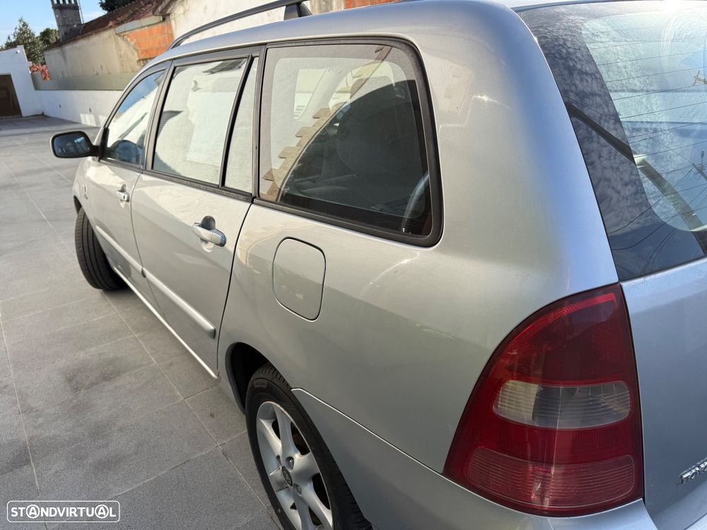 Toyota Corolla SW 2.0 D-4D Terra - 3