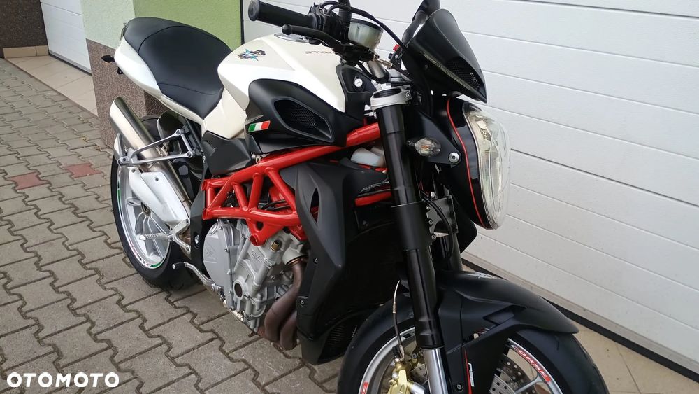 MV AGUSTA Brutale - 26