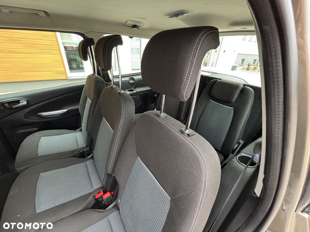 Ford Galaxy 2.0 TDCi Trend - 14