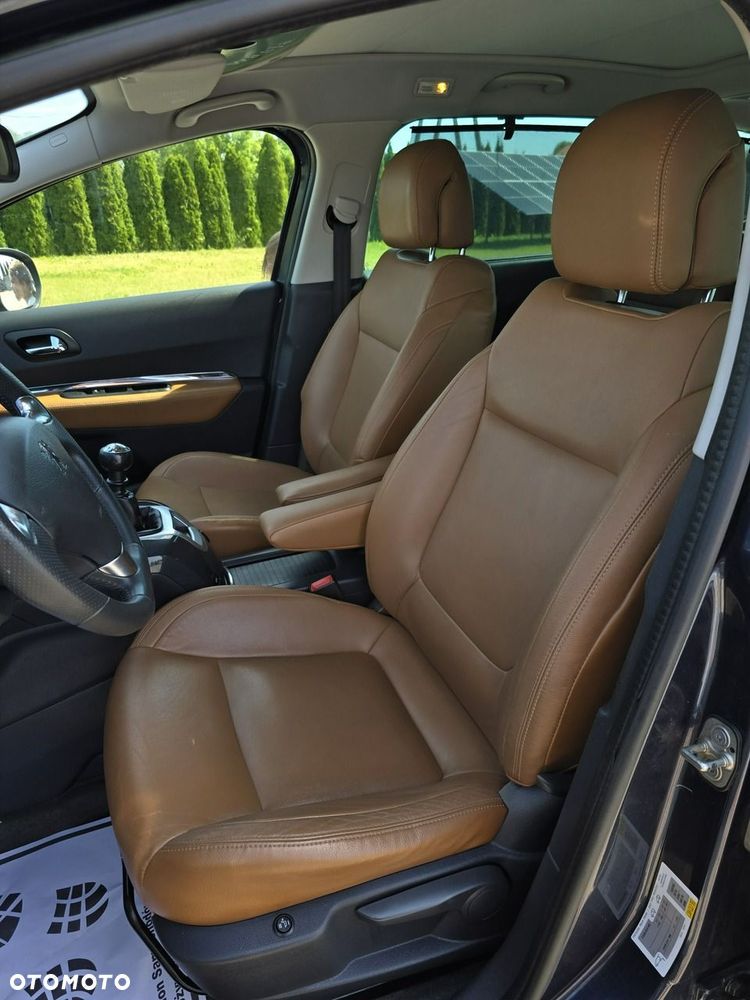Peugeot 5008 - 14