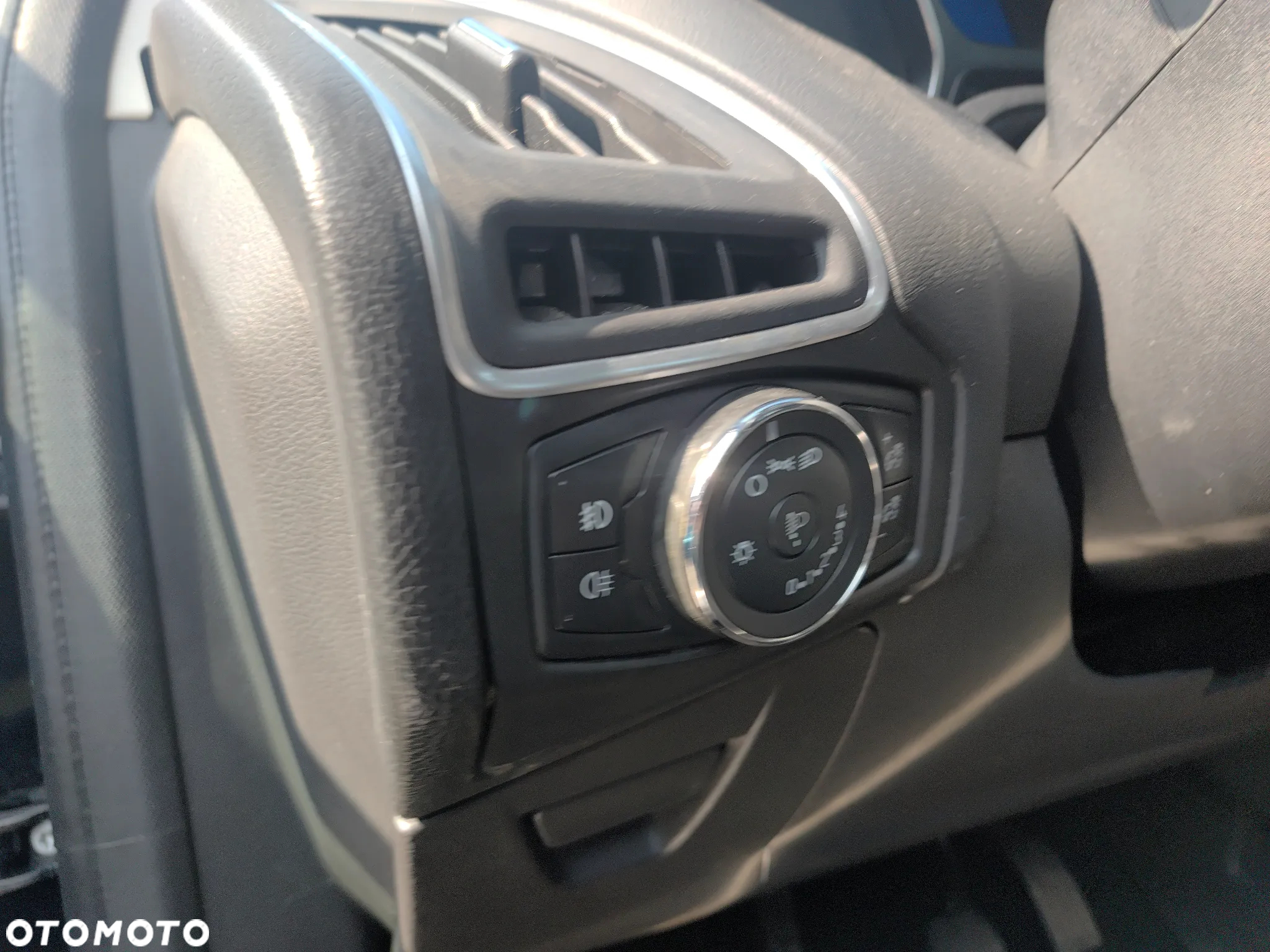 Ford Focus 1.0 EcoBoost Edition - 18