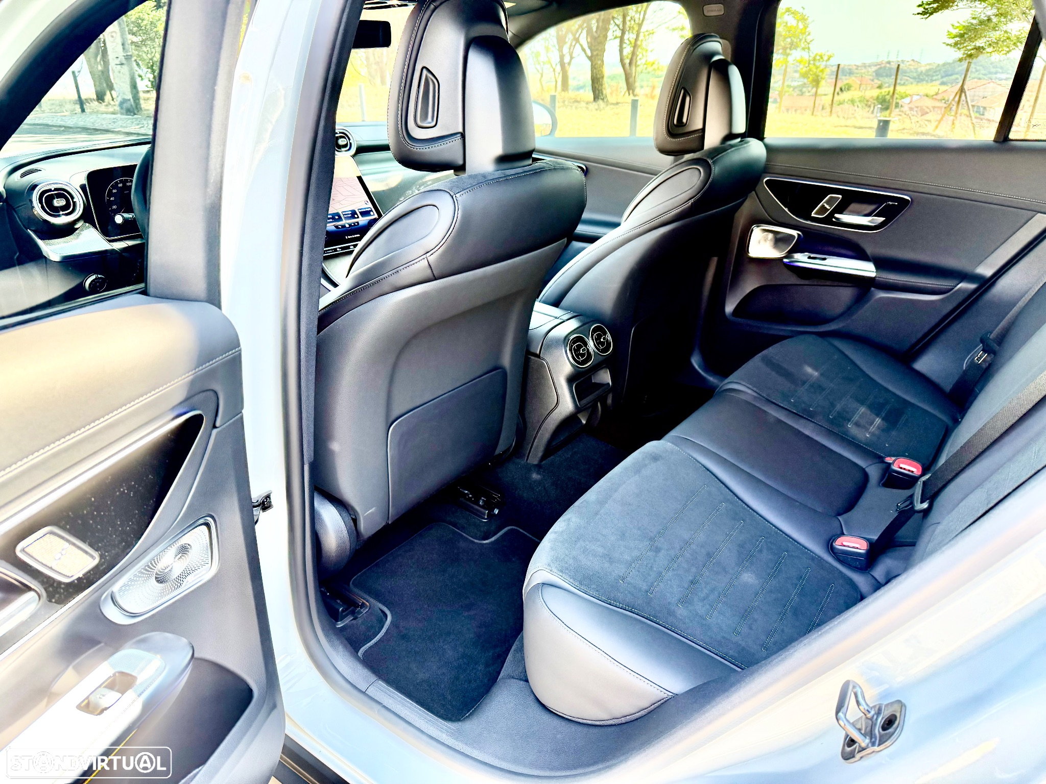 Mercedes-Benz GLC 220 d 4Matic 9G-TRONIC Edition AMG Line - 33