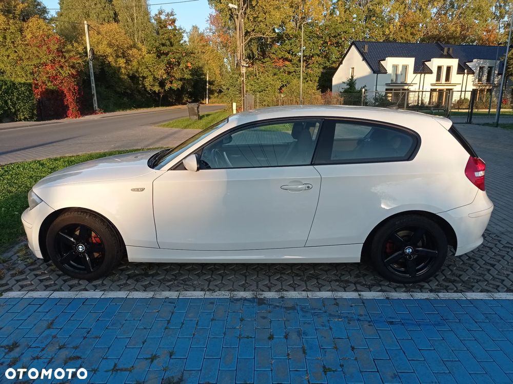BMW Seria 1 116i - 10