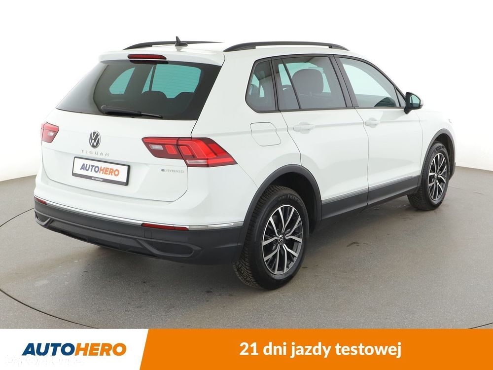 Volkswagen Tiguan - 6
