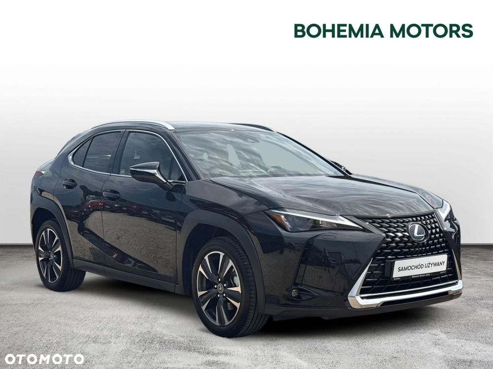 Lexus UX - 8