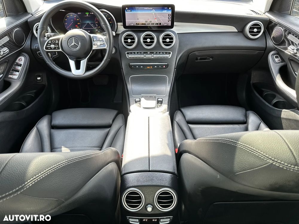 Mercedes-Benz GLC 300 de 4Matic 9G-TRONIC AMG Line Plus - 13