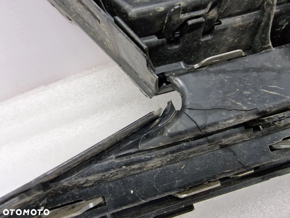 VW SPORTSVAN LIFT 17- ATRAPA / GRILL PRZEDNI PRZÓD POD RADAR , NR 510853653H / 510853651AN/AP , NR AUKCJI GR92 - 22