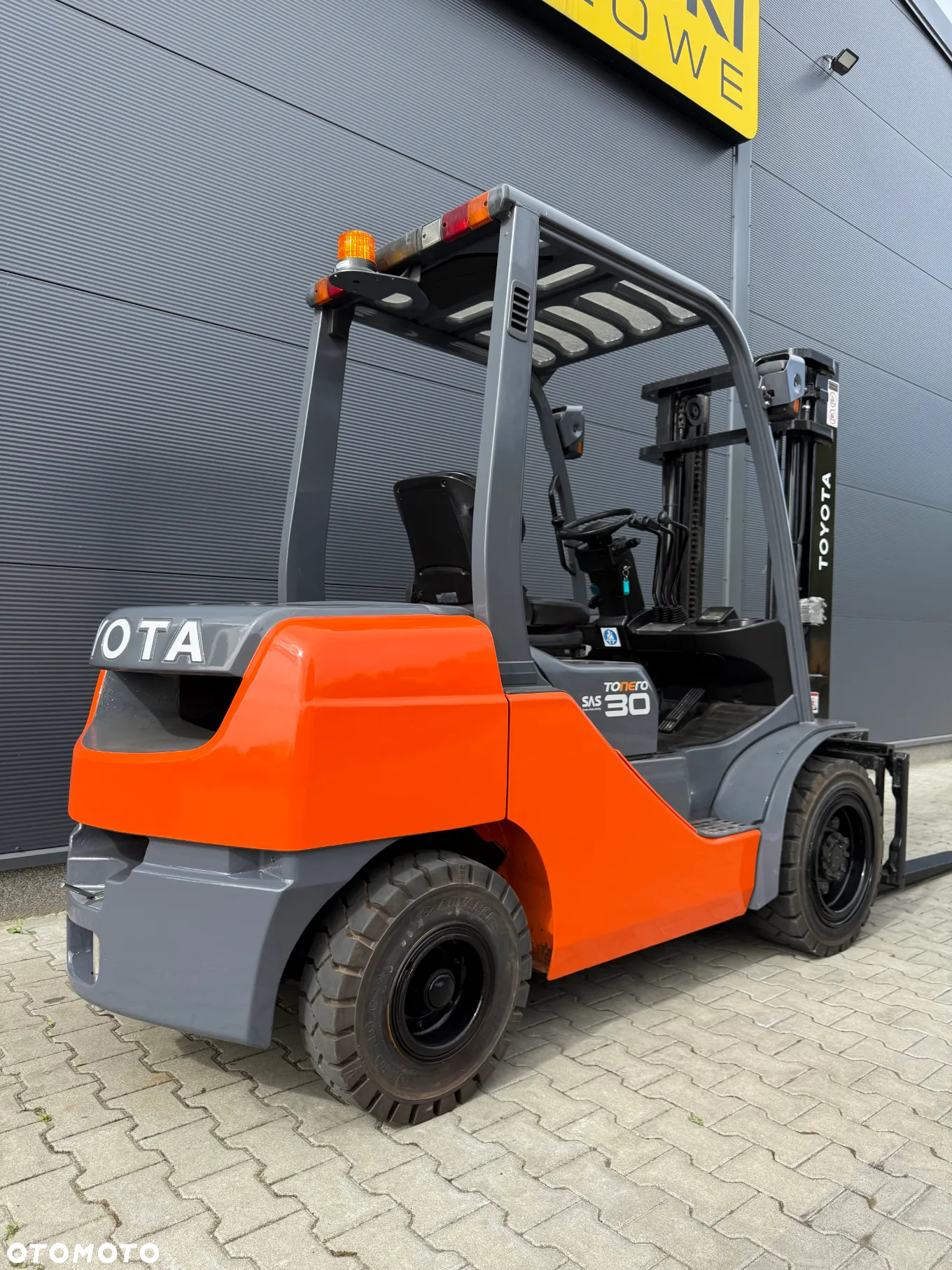 Toyota 02-8FDF30 - 6