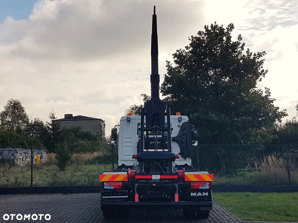 MAN TGL 12.220 HAKOWIEC 4x2 KLIMA - 22