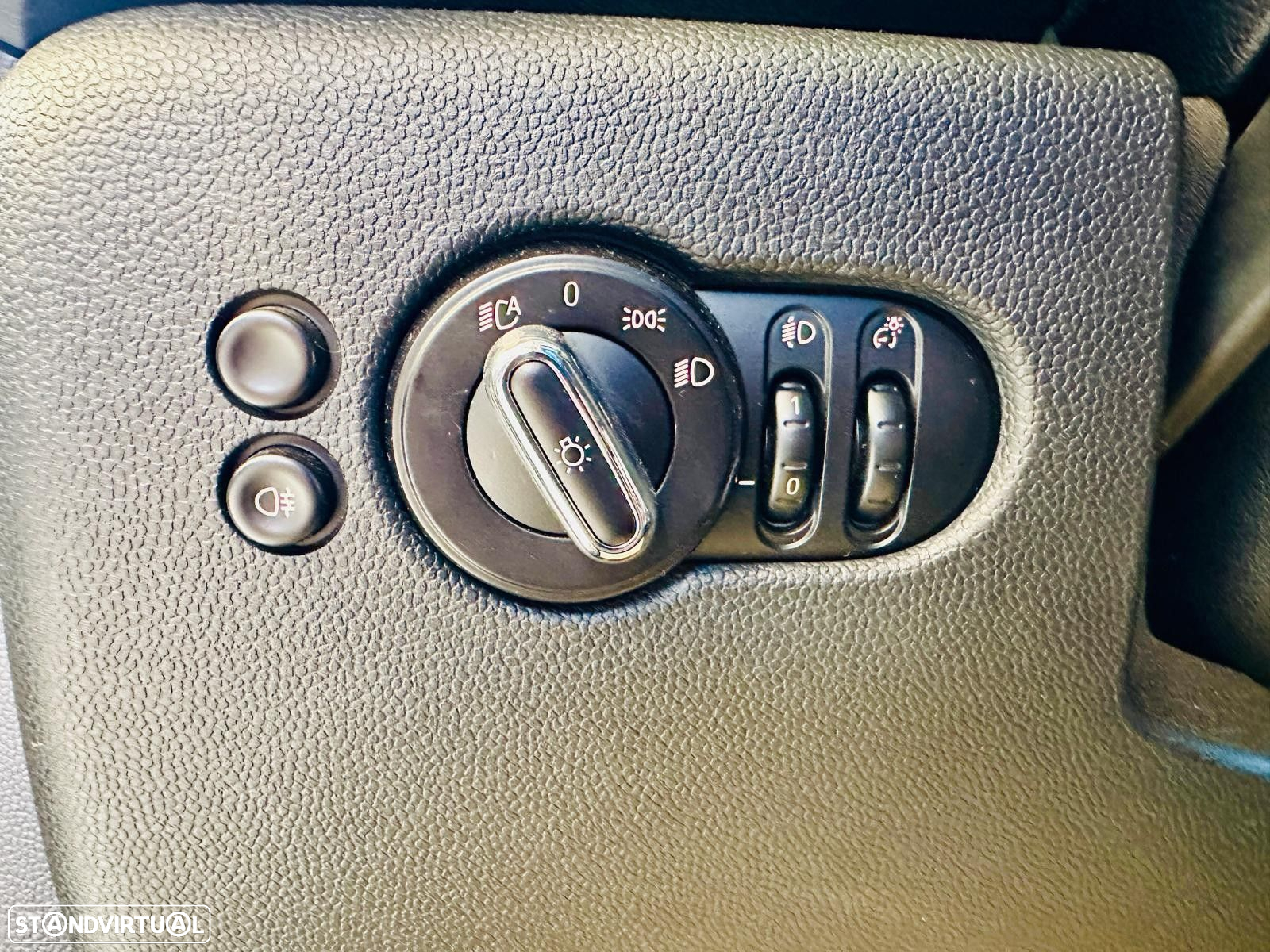 MINI 3 Portas Cooper Aut. - 19