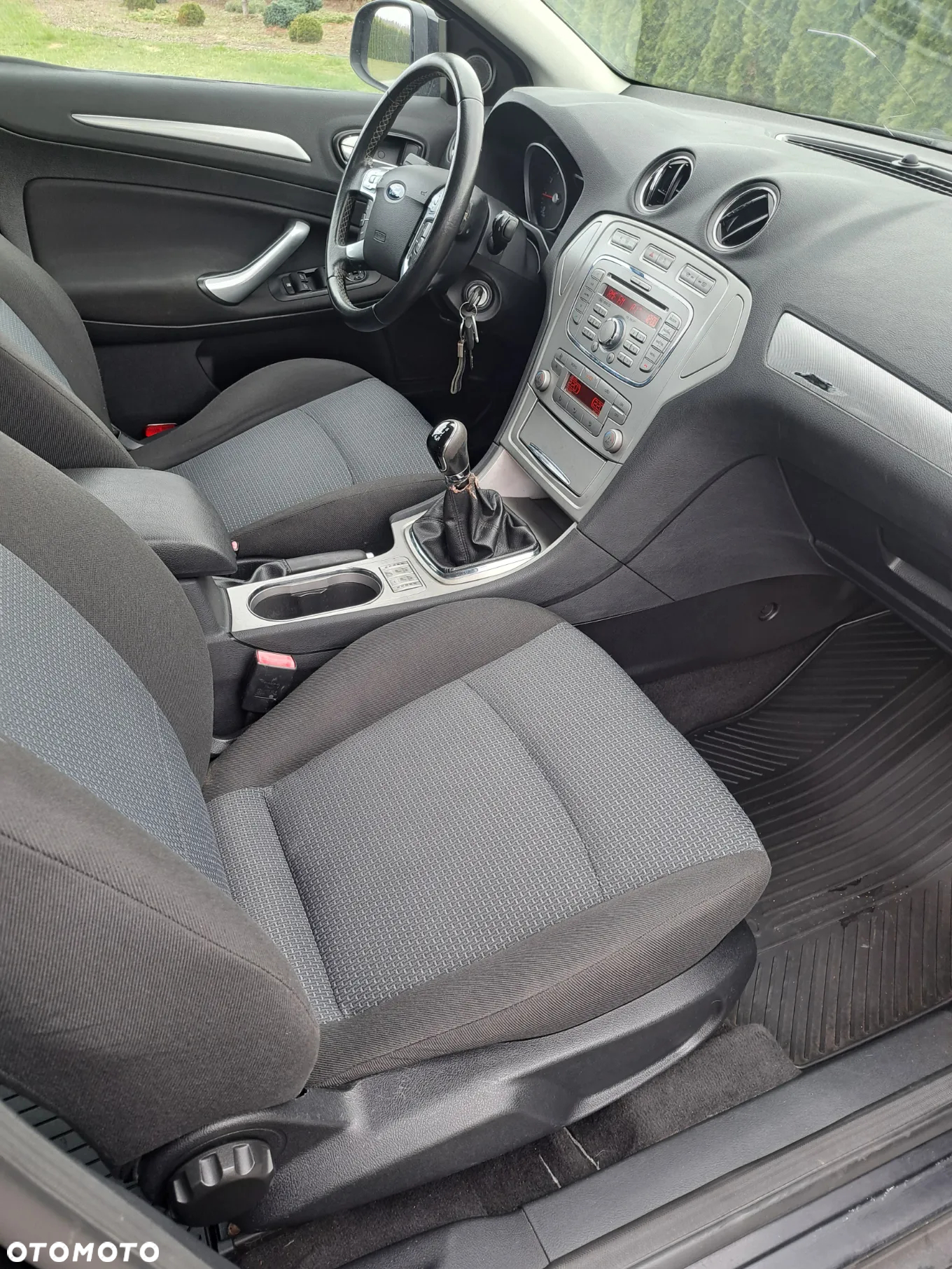 Ford Mondeo 2.0 Ambiente - 8