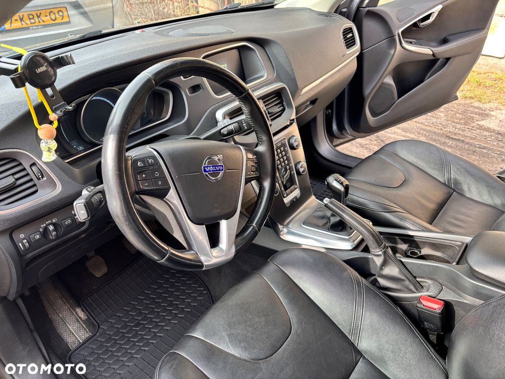 Volvo V40 D4 Drive-E Momentum - 20