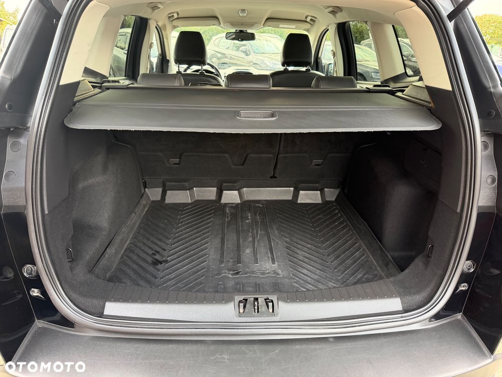 Ford Kuga 2.0 TDCi 2x4 Titanium - 26