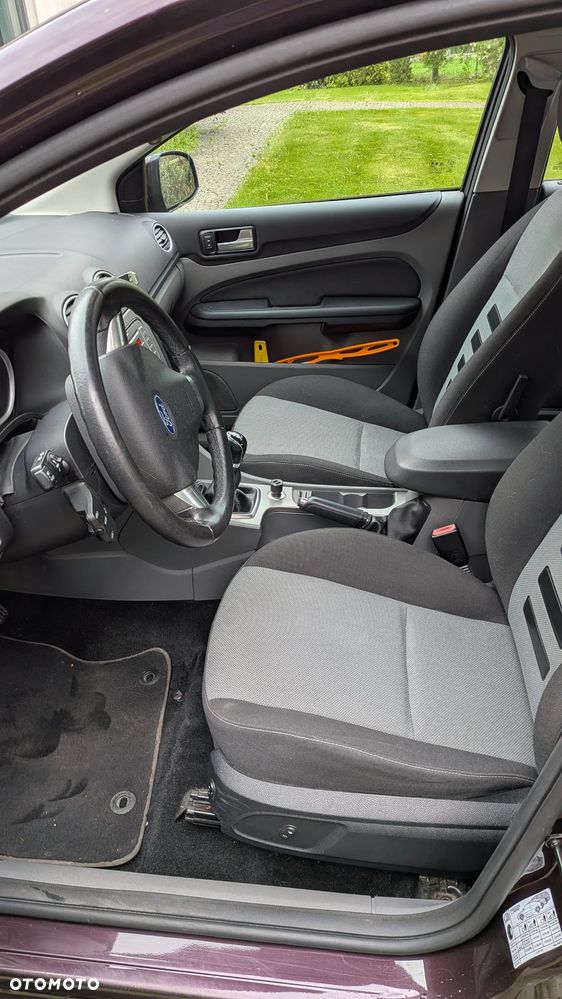 Ford Focus - 10