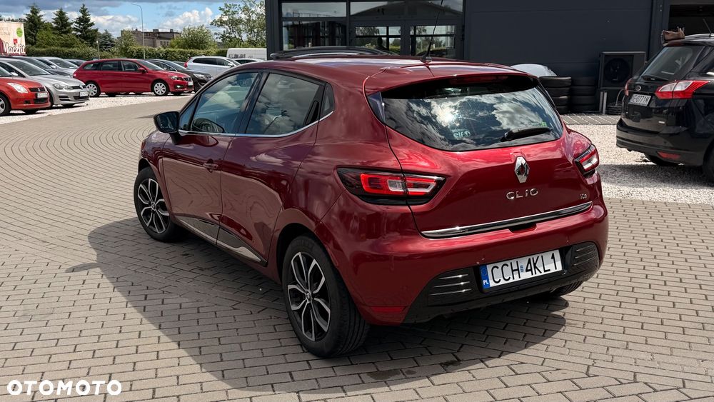Renault Clio - 6