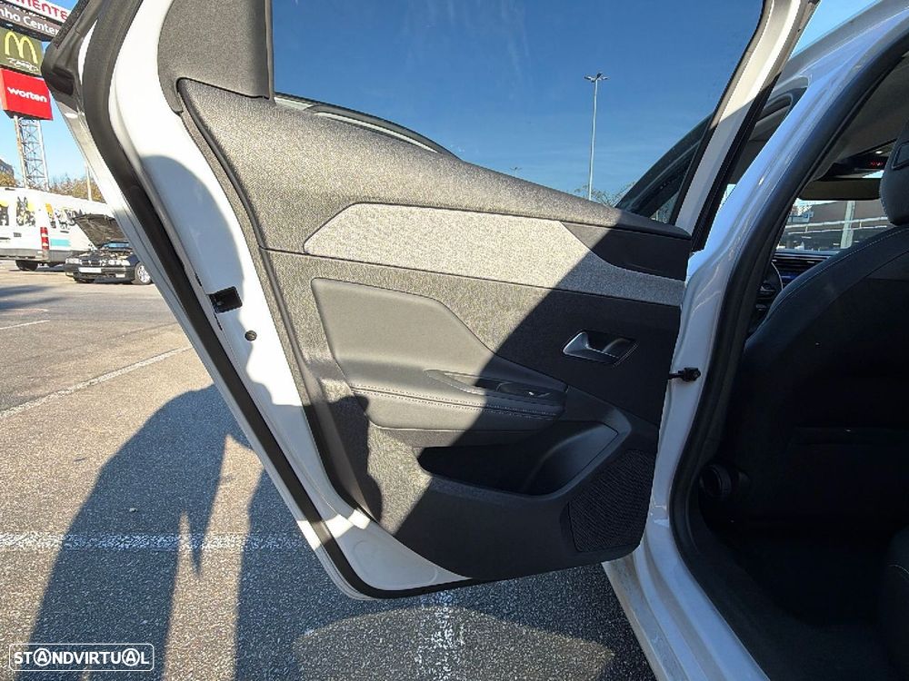 Peugeot 308 SW - 11