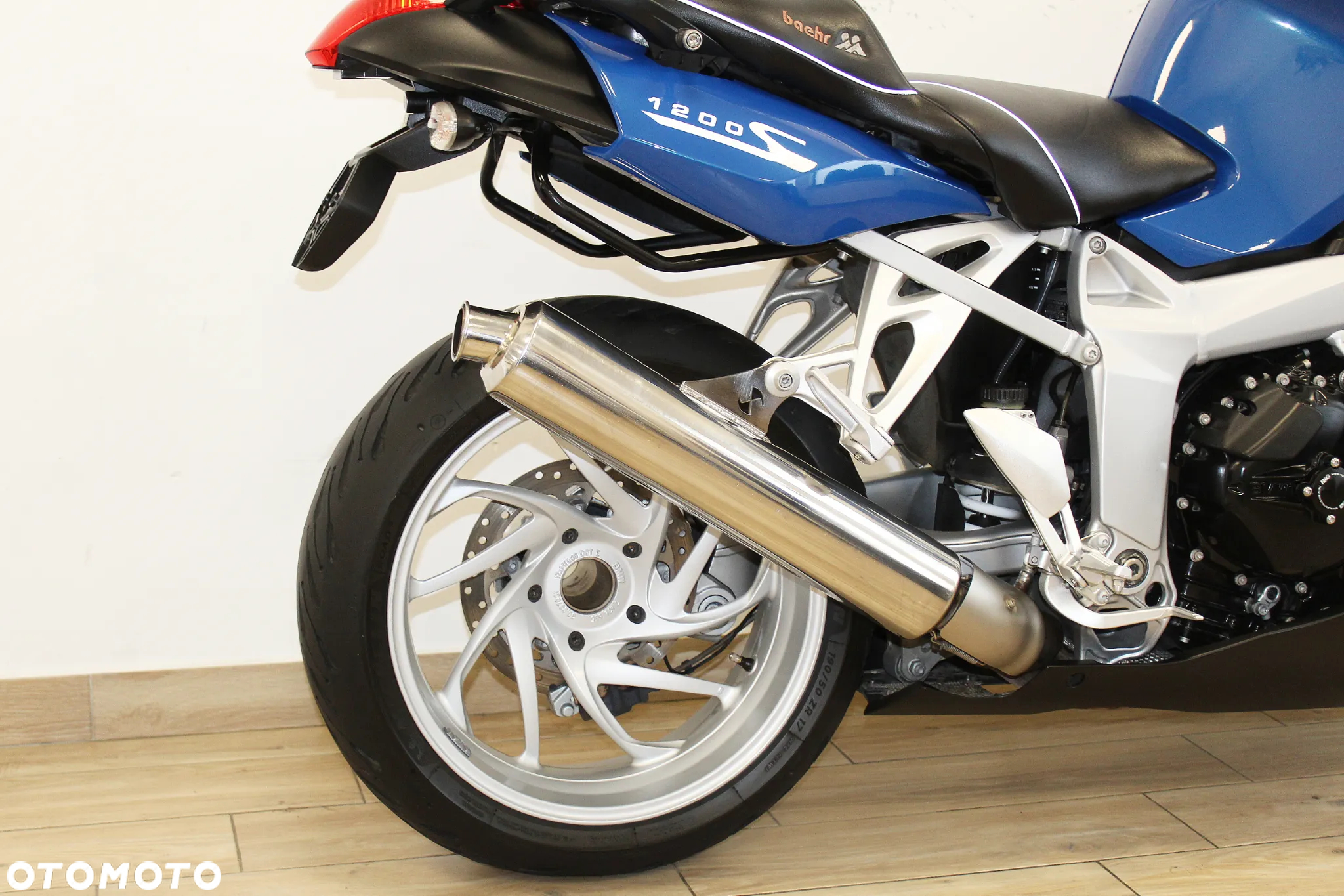 BMW K - 8
