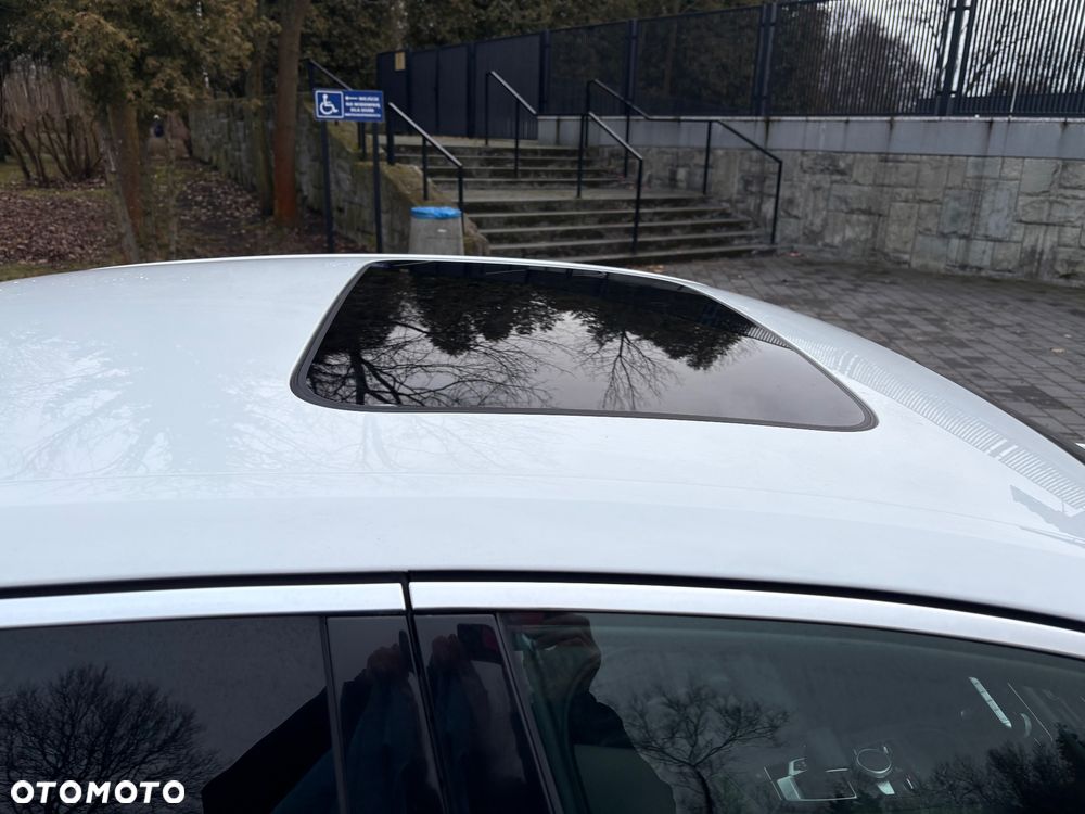 Audi A4 Limousine - 11