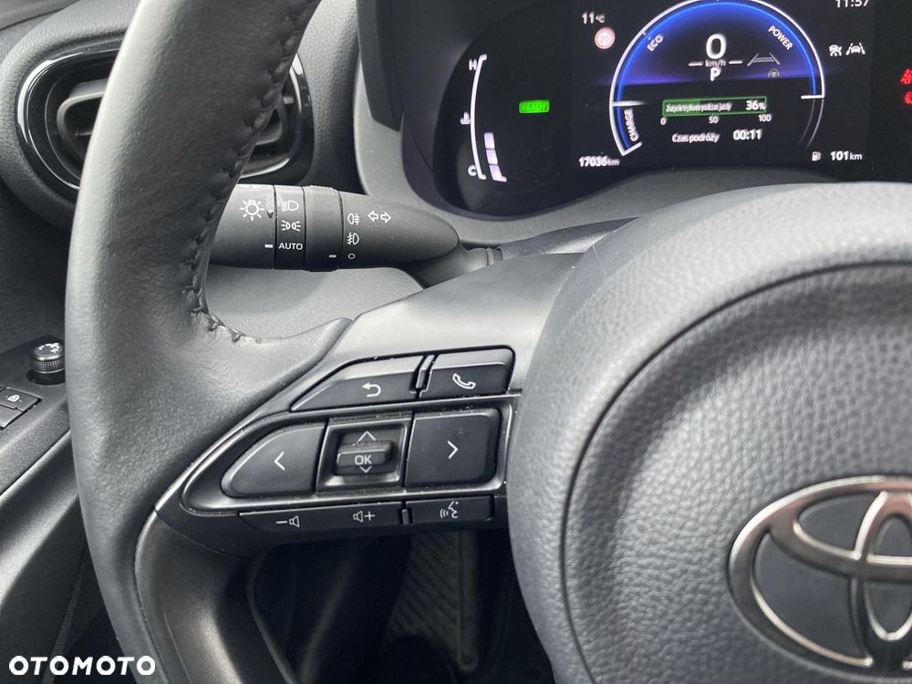 Toyota Yaris Hybrid 1.5 Style - 11