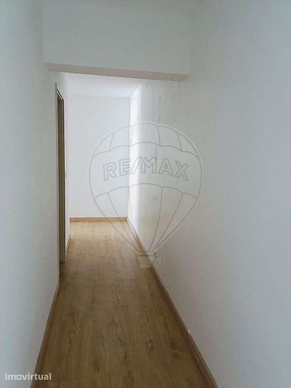 Apartamento T2 para arrendamento - Grande imagem: 5/13