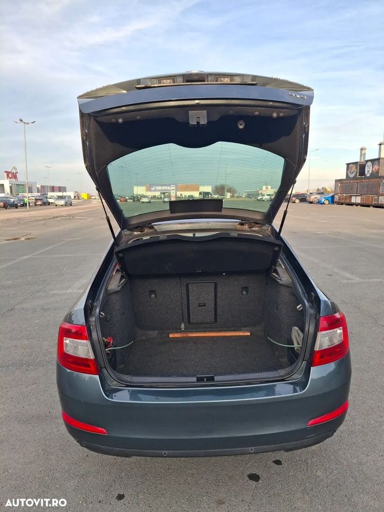 Skoda Octavia 1.6 TDI 4x4 Style - 12