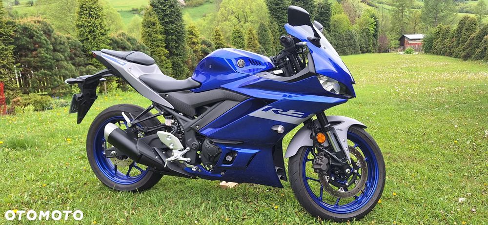 Yamaha R3 - 1