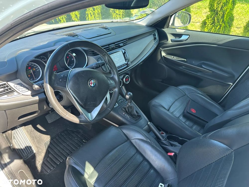 Alfa Romeo Giulietta 2.0 JTDM Exclusive TCT EU6 - 6