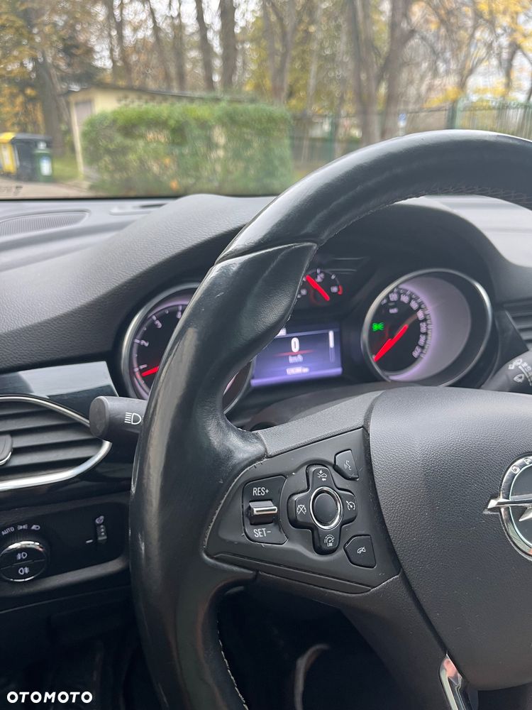 Opel Astra 1.4 Turbo Innovation - 10