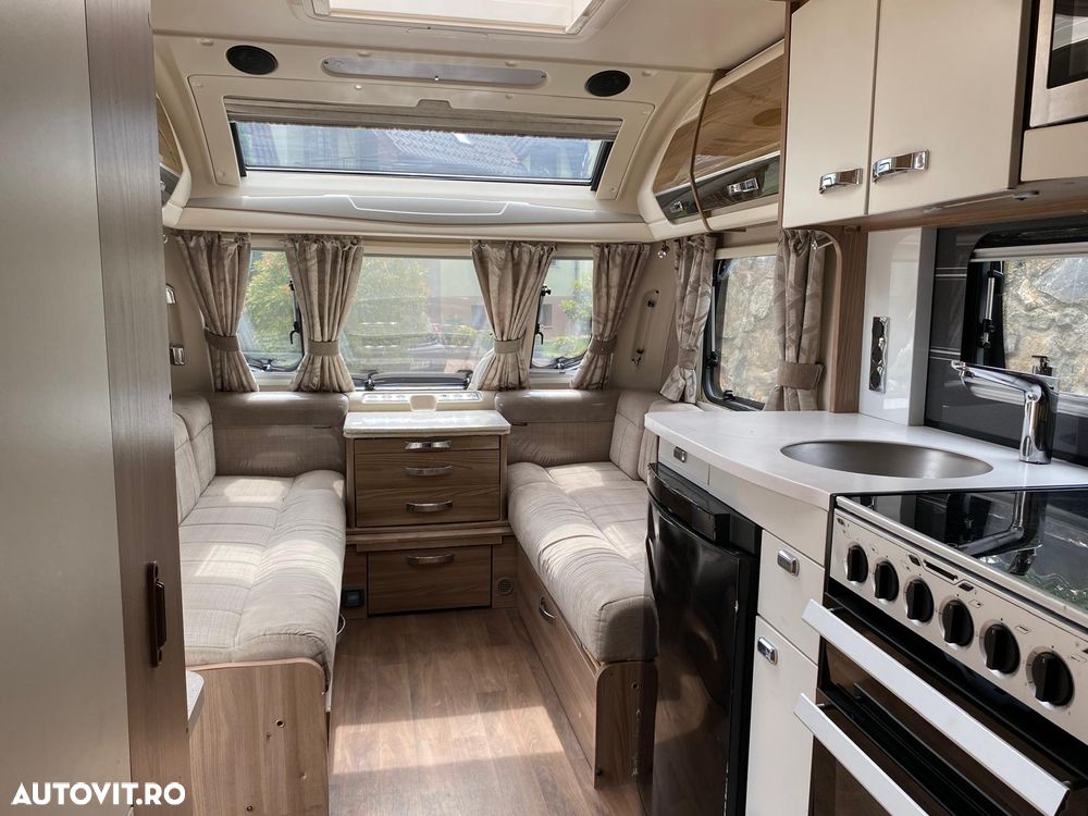 Swift Elegance - 8