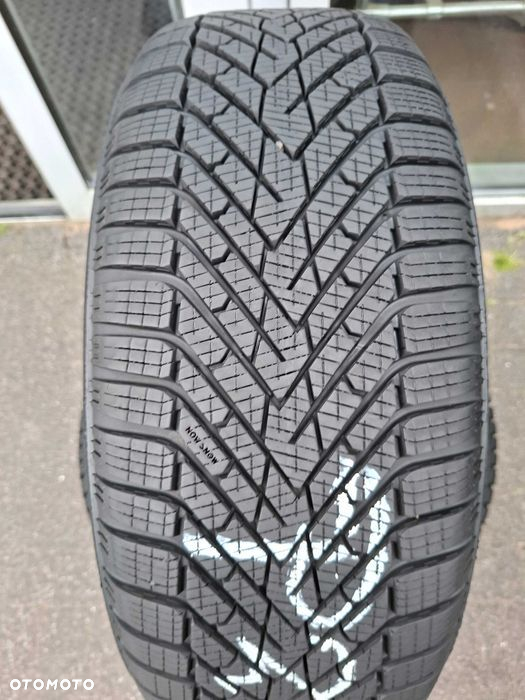 215/55R17 98H Pirelli Winter 2 Cinturato 3224 para zima PZ108 K7 - 2