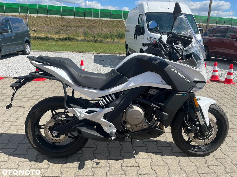 CFMoto 650 MT - 7