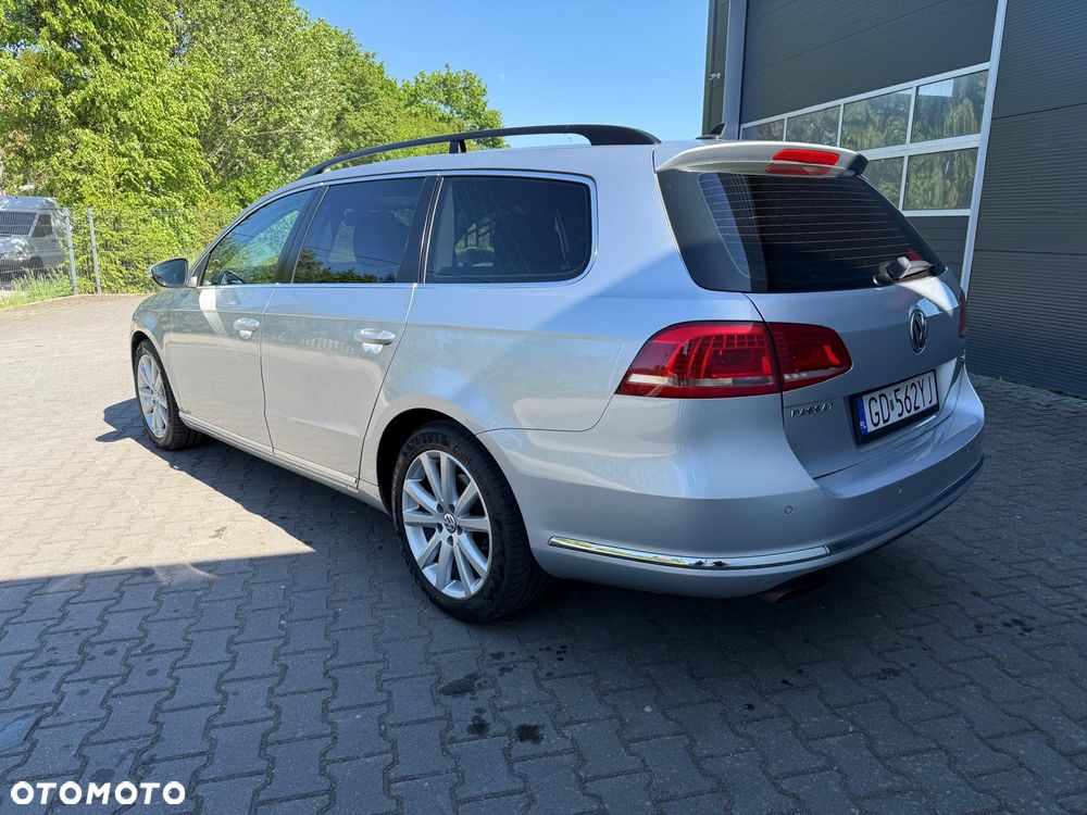 Volkswagen Passat 2.0 TDI Comfortline DSG - 3