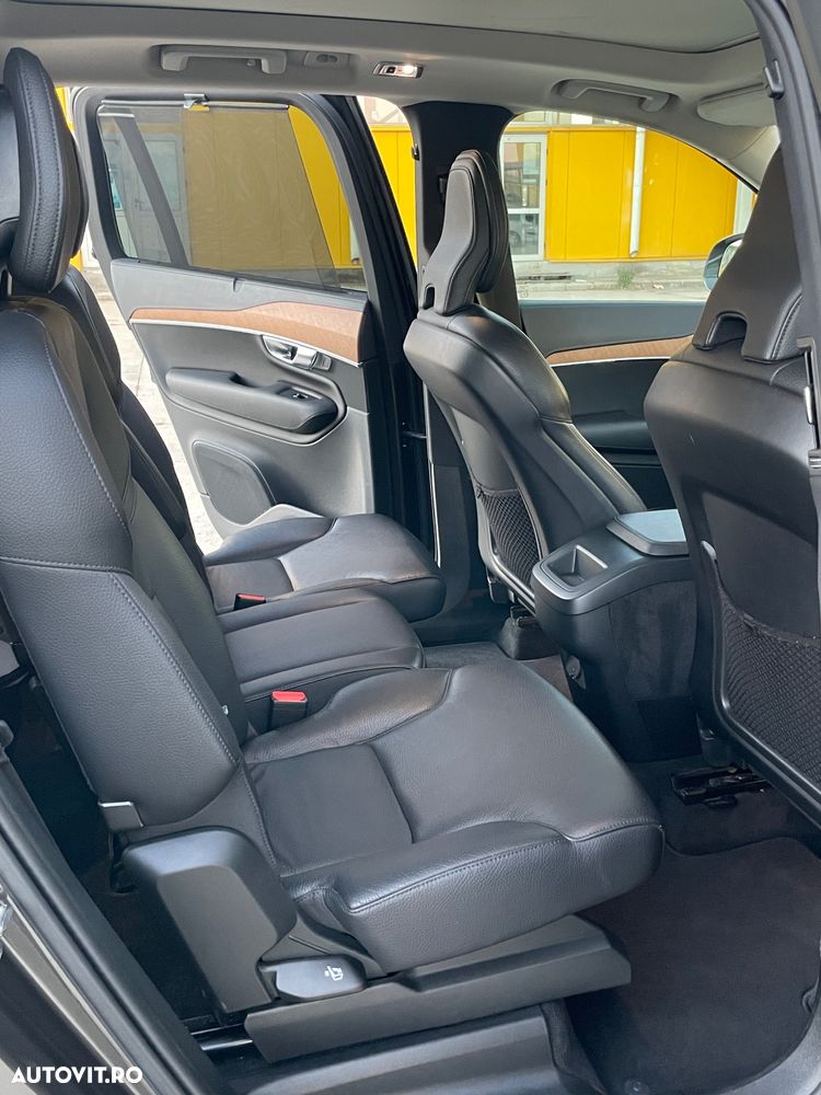 Volvo XC 90 B5 D AWD Geartronic Momentum Pro - 13