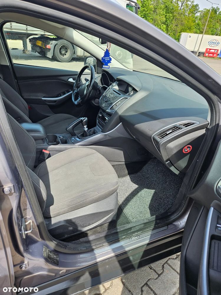 Ford Focus 1.0 EcoBoost Titanium - 4