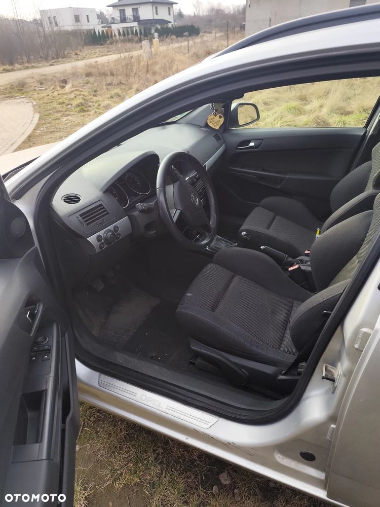 Opel Astra 1.7 CDTI 111 - 10