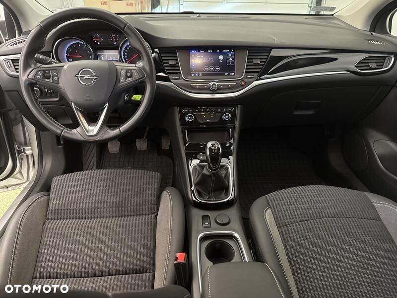 Opel Astra 1.2 T Elegance S&S - 21