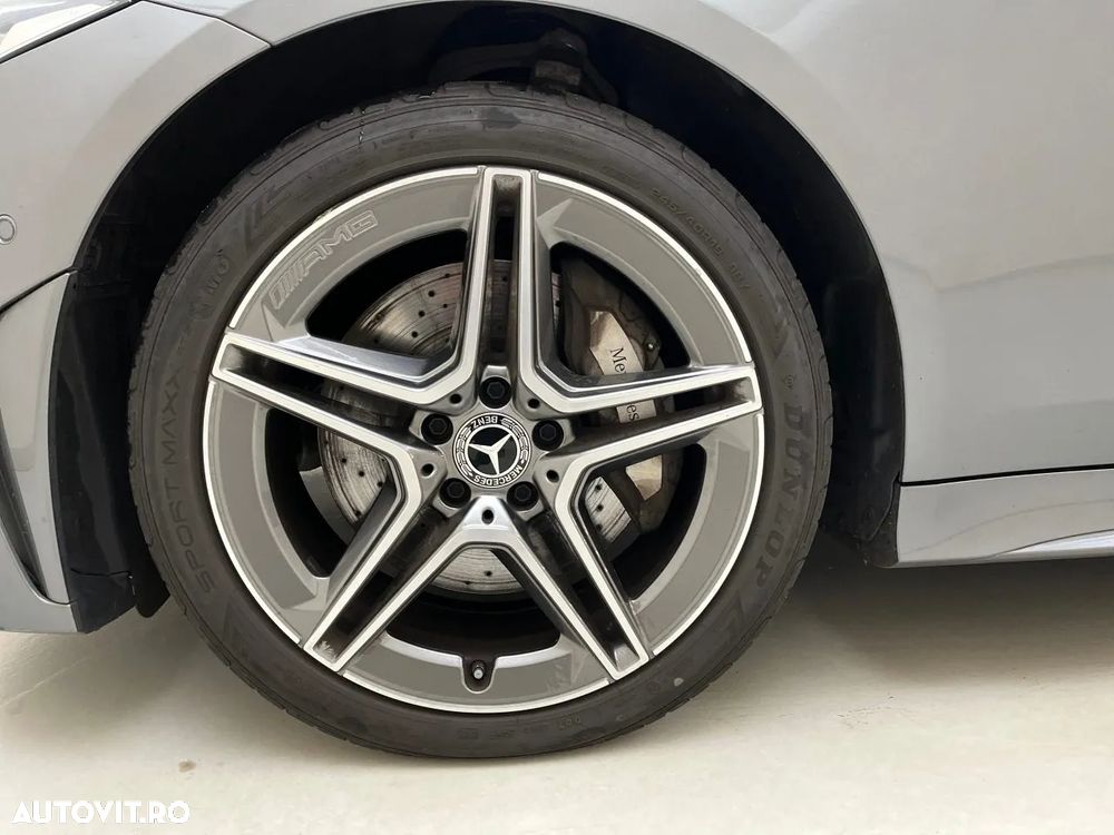 Mercedes-Benz CLS 300 d 4Matic 9G-TRONIC AMG Line - 5