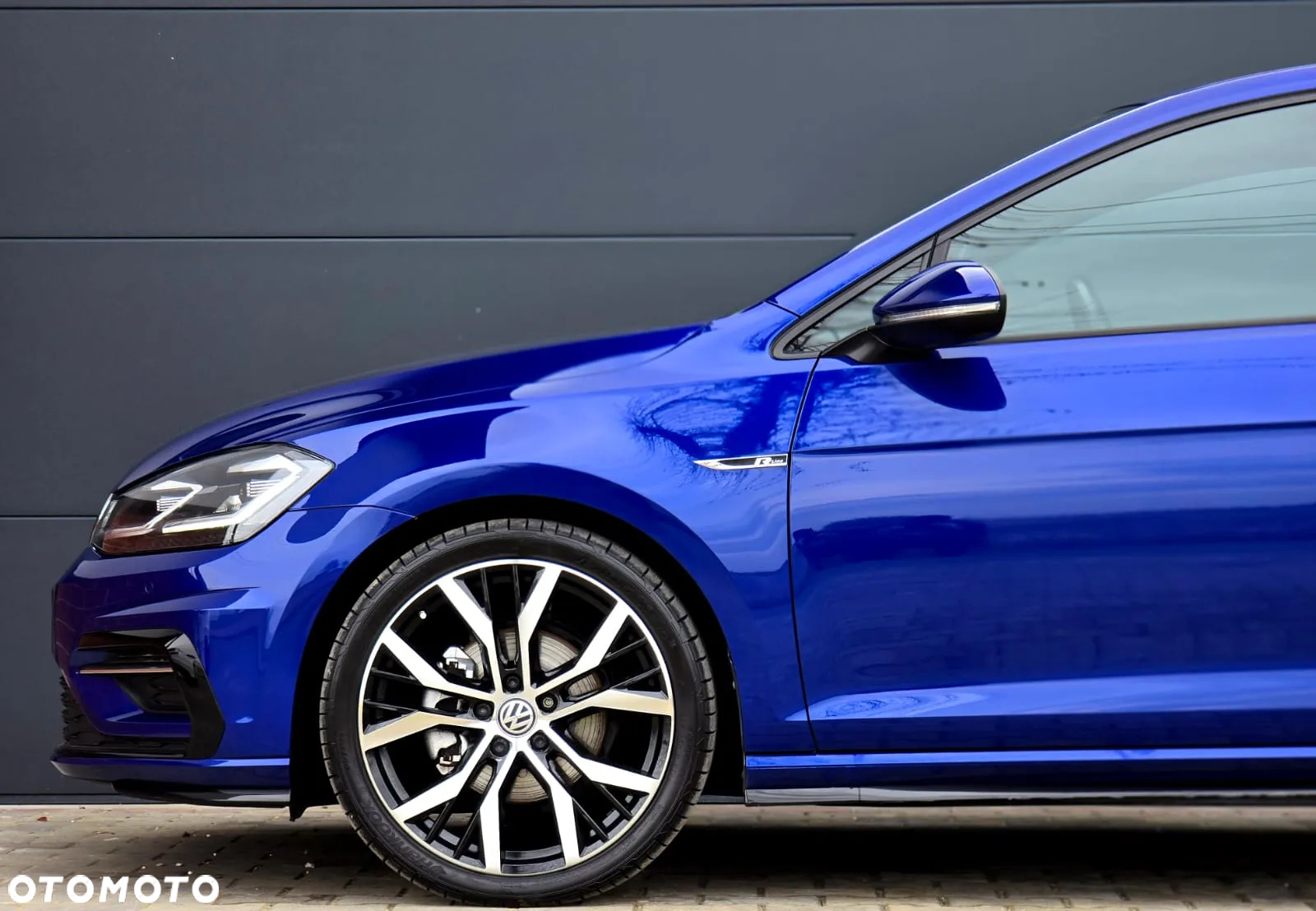 Volkswagen Golf - 2