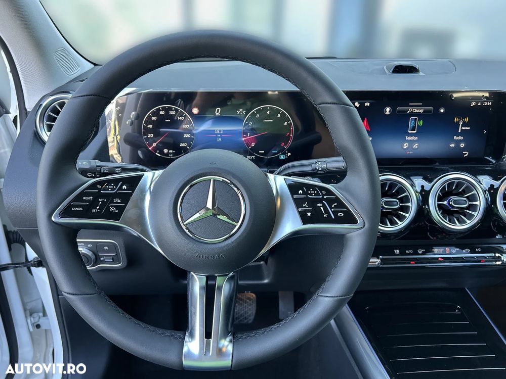 Mercedes-Benz GLA 220 4MATIC MHEV - 10