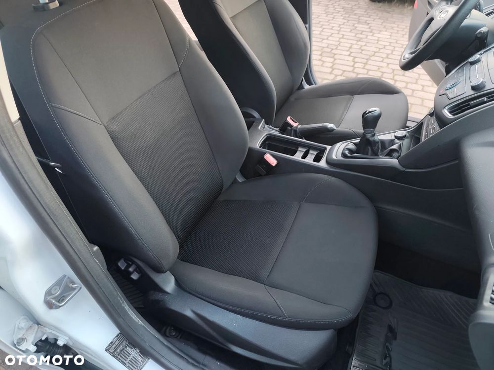 Ford Focus 1.0 EcoBoost 99g Trend - 19