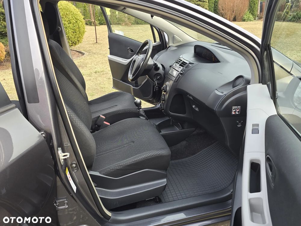 Toyota Yaris 1.33 Luna - 8
